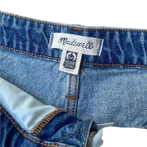 Madewell The Perfect Short Curvy | Size: 26Wide - Picture 7 of 8